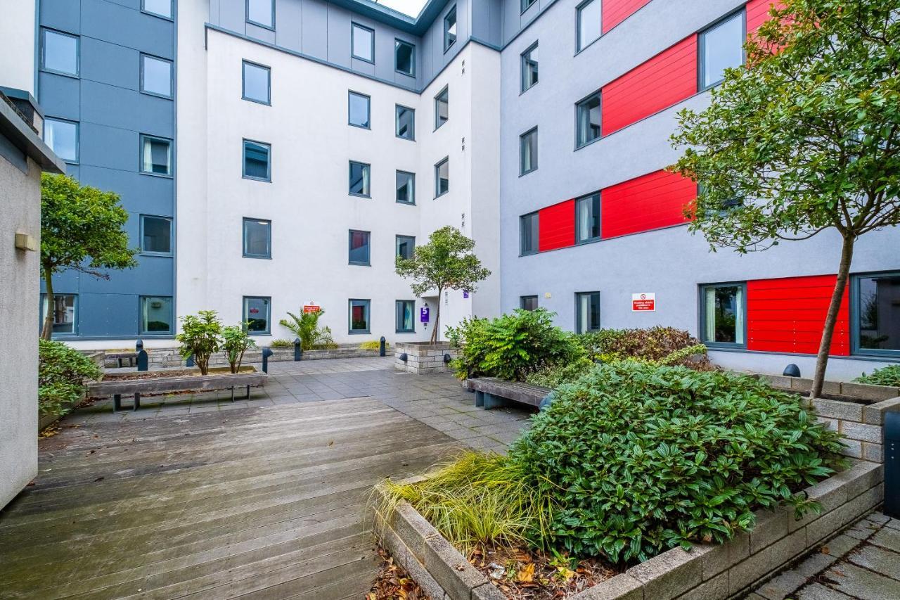 1 Night Free Comfortable Ensuite Rooms, Gillingham - Sk Hoo Exterior foto